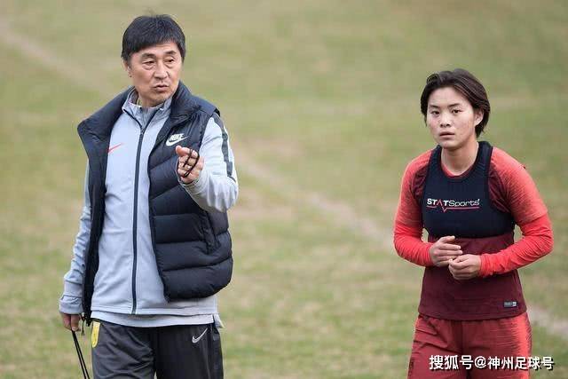 欧文空砍33分独行侠不敌鹈鹕 公牛险胜马刺